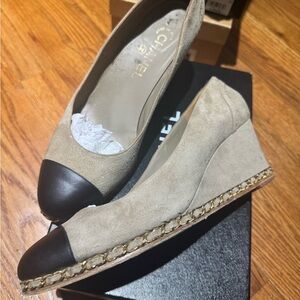 CHANEL  suede nude beige 39.5 gold chain shoes tan black classic